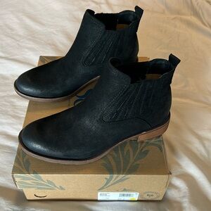 New in box Sofft Bellis III Boot